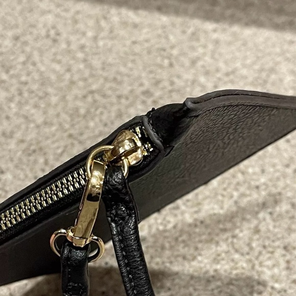 NWOT Darcy Marks London Black Leather Wristlet - Picture 7 of 10